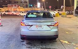 تۆیۆتا کامری